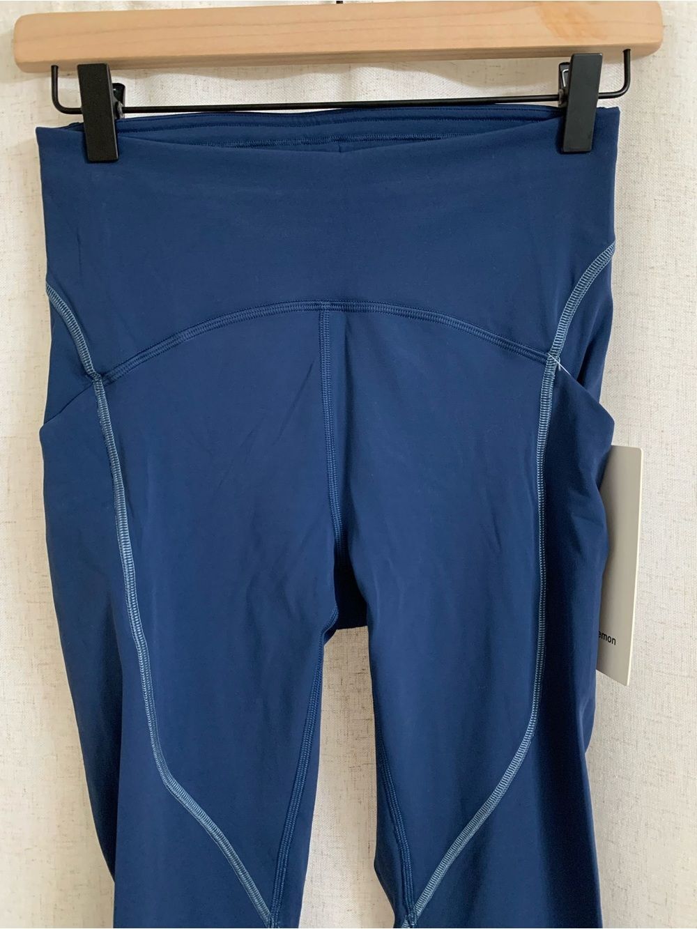 lululemon Power Thru High Rise Tight 25” Navy Blue Full-Length Leggings size 6 - Picture 3 of 8
